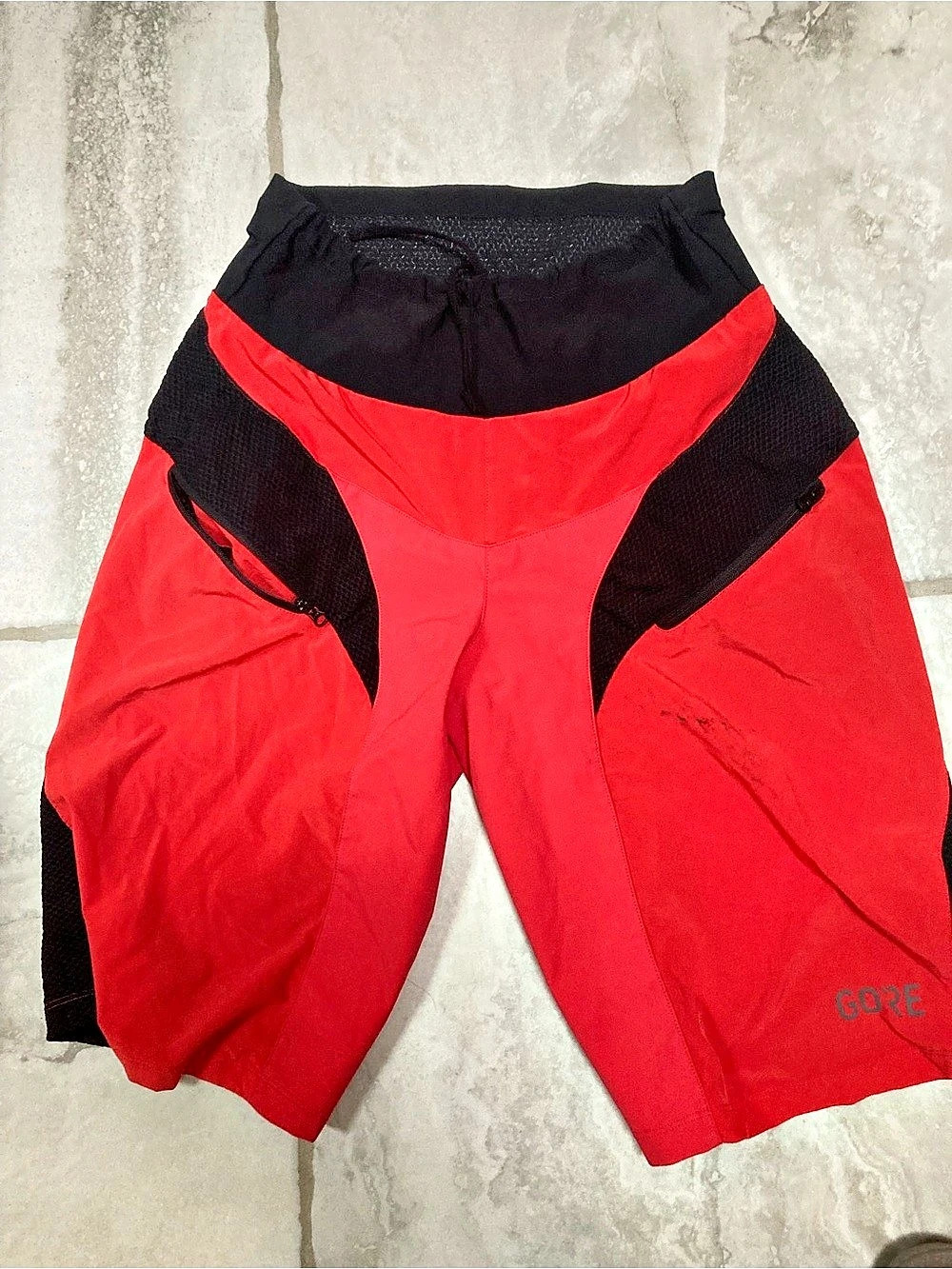 GORE Women's Color Block mountain bike Shorts Red & Black (Small)
